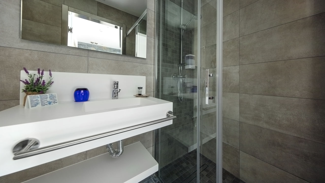 Rooms - Hotel Oasis Rooms-Hotel Oasis Barcelona | Best Rate Guaranteed